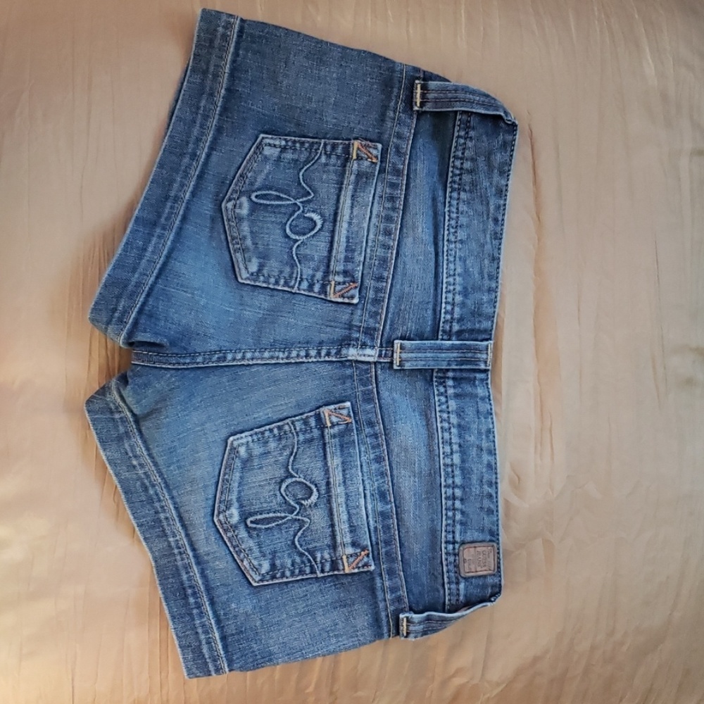 GUESS shorts